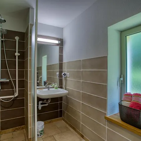 Landhaus Maison Spacieuse Avec Piscine Privee Et Animaux Acceptes